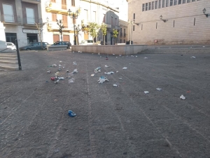 piazza duomo - rifiuti