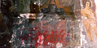 Vicolo Casalino, deturpata l’edicola sacra