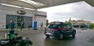 Rapina a mano armata in una stazione di servizio della tangenziale