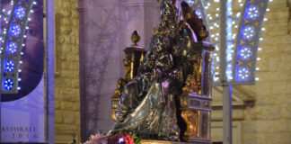Trasferimento simulacro Madonna dei Miracoli: sabato 25 agosto processione notturna
