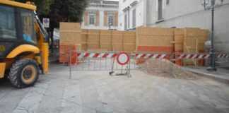 Iniziati i lavori per la sistemazione della buca di Piazza Umberto I