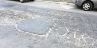 Partiti i lavori di bitumazione in via Milite Ignoto