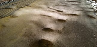 Grana via Bisceglie: tra buche e asfalto dissestato