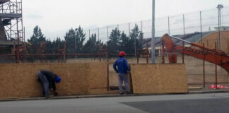 Lavori nuova Questura di via Indipendenza: paura per un muro di cinta crollato