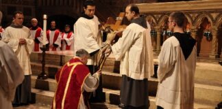Venerdì Santo: le celebrazioni della Passione del Signore del 30 marzo