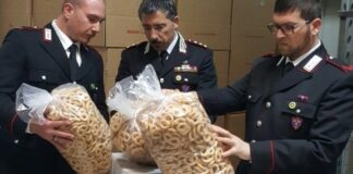 Etichette irregolari, sequestro di taralli in una ditta di Andria