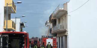 Fiamme in un’abitazione in via Antonio Pastore