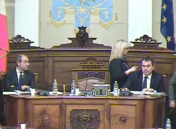 abbandono dell'aula della di pilato