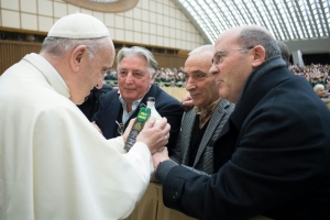 Papa Francesco e progetto Senza Sbarre con Don Riccardo Agresti e Don Vincenzo Giannelli