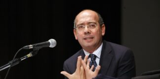 Costantino Esposito ospite del Circolo dei Lettori per parlare di razionalità e bellezza