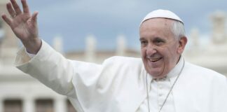 Papa Francesco a Bari, veglia di preghiera in Cattedrale con Mons. Mansi
