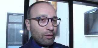 Cambia il parroco a San Valentino, i residenti: «Don Giuseppe resterà sempre nei nostri cuori»