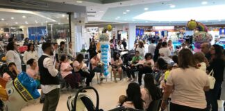 Flashmob “Allattamento: base per la vita” al Centro Commerciale Mongolfiera
