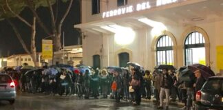 Treno Bari-Nord si ferma in aperta campagna per un black-out elettrico