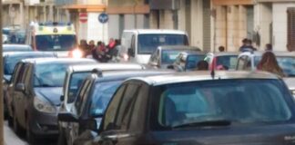 Paura in via Carissimi: ragazzo viene investito da un furgoncino