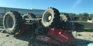 Trattore si ribalta in tangenziale: ferito un 30enne andriese