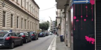 Rapina in via Orlando: in tre in casa della donna spacciandosi per postini