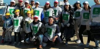I volontari andriesi di “3Place” aiutano a ripulire la litoranea di Barletta