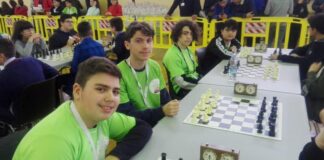 Scacchi, la “Verdi-Cafaro” è campione regionale con i ragazzi di scuola media