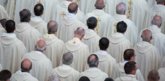 I sacerdoti di “Corso 71” nella parrocchia San Luigi di Castel del Monte