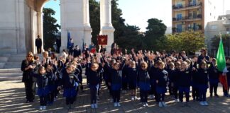 Festa Forza Armate: inno d’Italia cantato con il linguaggio dei Segni dai bambini della Cotugno
