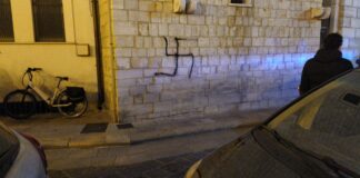 Svastica sulla Cattedrale di Andria, Cgil Bat: «Serve un moto di indignazione generale»