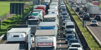 L’autotrasporto si mobilita contro i divieti che stanno dividendo l’Italia in due
