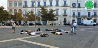 3Place: 11 ragazzi morti in piazza Catuma, ma è una manifestazione sui cambiamenti climatici