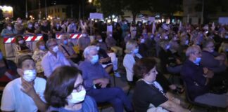 Scritte contro Nino Marmo, la sua coalizione: «Gesto oltraggioso e sgradevole»