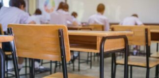 Vaccini a personale scolastico, in Puglia coperto il 95,34%. Emiliano: «Avanti così»