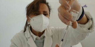 Vaccini, la denuncia di Movimento Pugliese: «Ad Andria non ancora attivo servizio per over 80»
