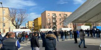 Emiliano chiede al Ministro Speranza la ripartenza di ambulanti e attività commerciali