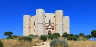Castel del Monte aperto anche il 14 agosto e a Ferragosto