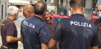 Anziano caduto in un pozzo, i due agenti di Polizia che lo salvarono ricevuti a Palazzo di Città
