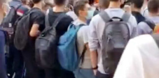 Resse (e risse) tra studenti per prendere l’autobus ad Andria