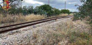 Furto di binari e rame: arrestato pluripregiudicato andriese, due complici in fuga