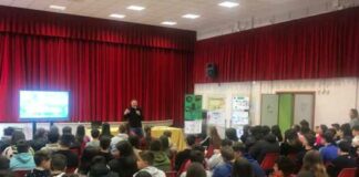 I ragazzi dell’istituto “Verdi-Cafaro” incontrano lo scrittore Roberto Bratti