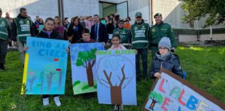 Fareambiente e scuola “Imbriani-Salvemini” insieme per rispettare il suolo e gli alberi