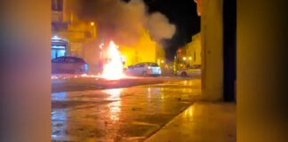 Fiammate in piazza Porta la Barra, danni in via Ospedaletto: l’altra faccia del Capodanno andriese