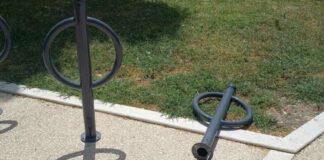 Primo danno nella nuova piazza Umberto I