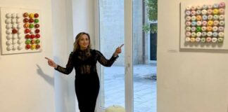 La pittura materica di Ricarda Guantario al “Must” di Lecce