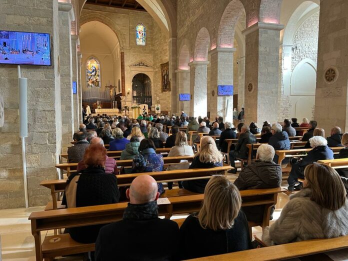 giornta del malato oncologico calcit andria 2023 cattedrale piazza duomo (3)