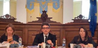 Il Consiglio Comunale si ferma per ricordare Nicola e Antonio, vittime andriesi della strada