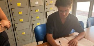 Da studente ad insegnante, due anni dopo il diploma Francesco Suriano torna al “Carafa”