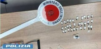 In giro in centro con la droga: arrestato dai “falchi” un 30enne andriese