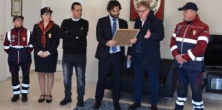 L’Associazione Nazionale Polizia di Stato conferisce l’attestato di socio onorario al Questore BAT