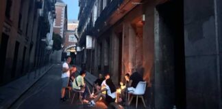 Blackout in Spagna, i racconti di studenti andriesi: «Situazione apocalittica, cellulari scarichi e case al buio»