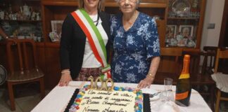 Angela Lorusso compie 100 anni, gli auguri della sindaca Bruno