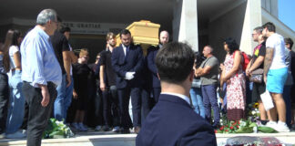 Commozione “silenziosa” ai funerali di Nicola Casucci