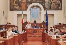 “Aumentano le abitazioni, diminuiscono i servizi ai cittadini”: opposizioni in polemica